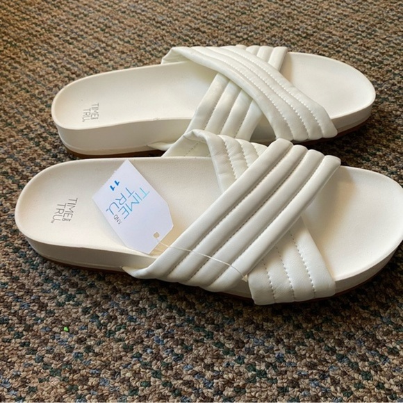 Time And Tru Shoes Women’s White Sandal’s Size 11 New With Tags - Picture 2 of 5